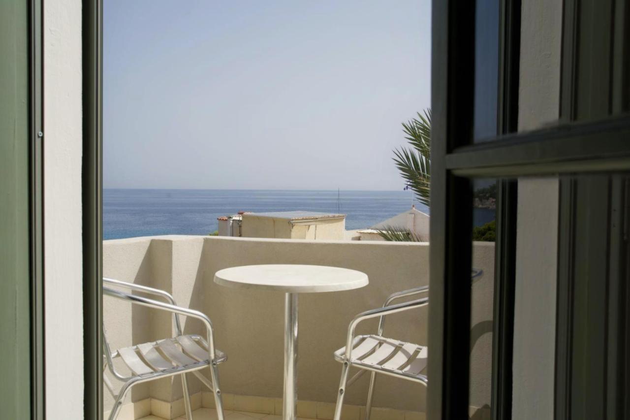 Kores Aegina Agia Marina  エクステリア 写真