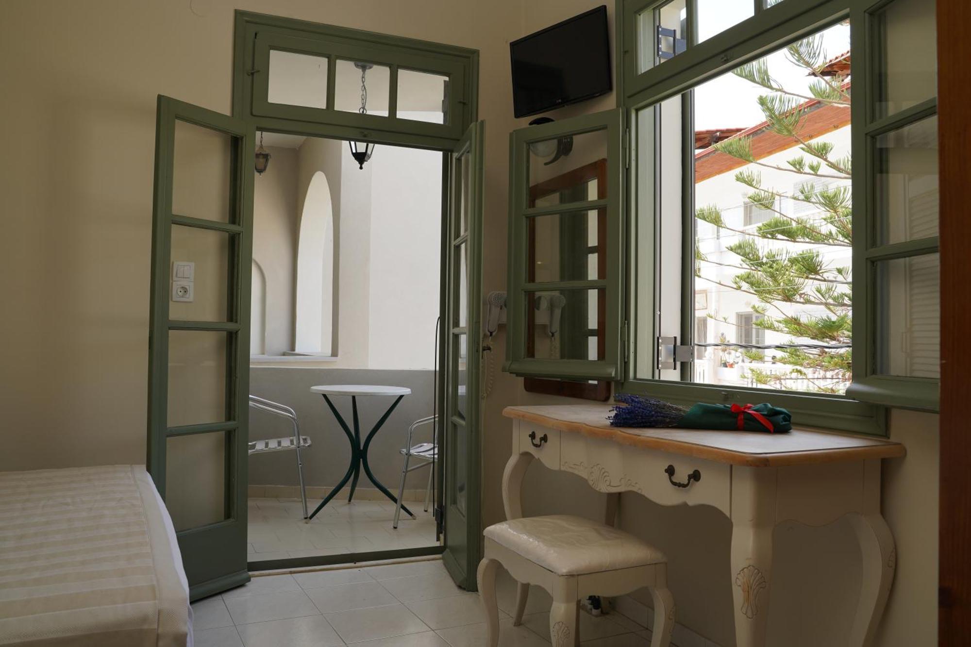 Kores Aegina Agia Marina  エクステリア 写真